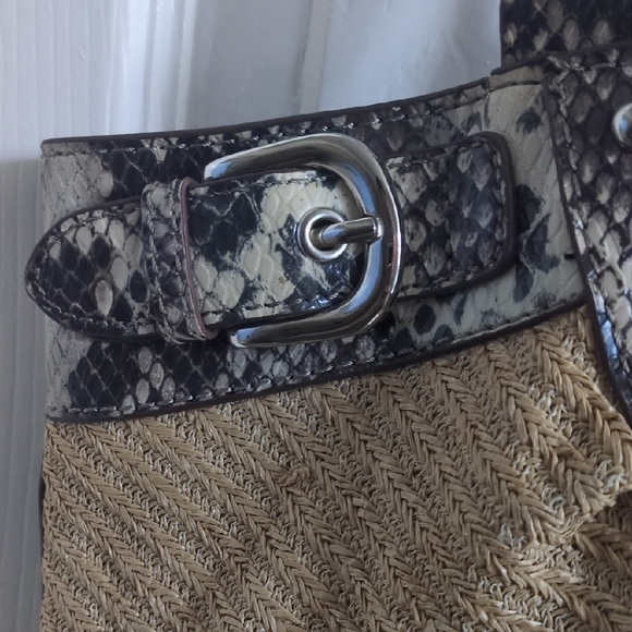 Style & Co Faux Snakeskin Patterned Tote Bag Excellent Condition - Picture 3 of 7